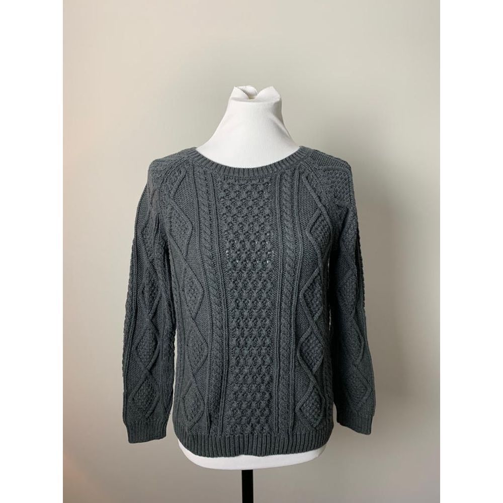 GAP Cable Knit Sweater